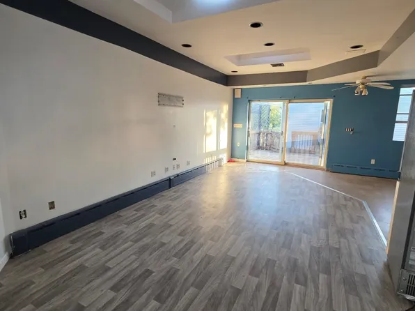 1405 43rd Street image 10 of 11