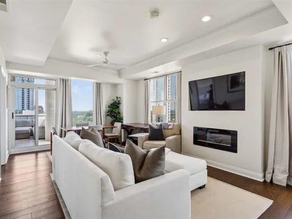 2881 Peachtree Rd NE APT 1005, Atlanta, GA 30305