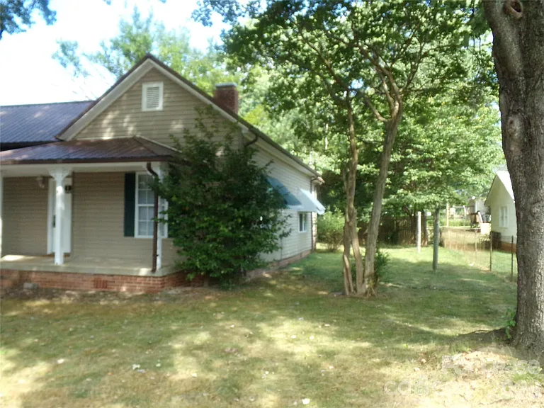 729 Spruce St — Photo 23