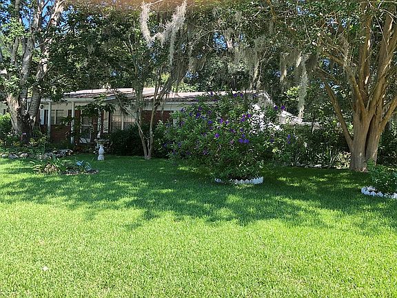 2nd image of 3320 NW 31st Ave