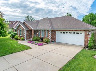 1504 E Parkview St, Ozark, MO 65721