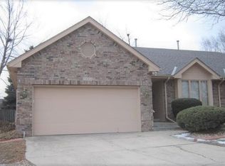 12667 Krug Cir, Omaha, NE 68144