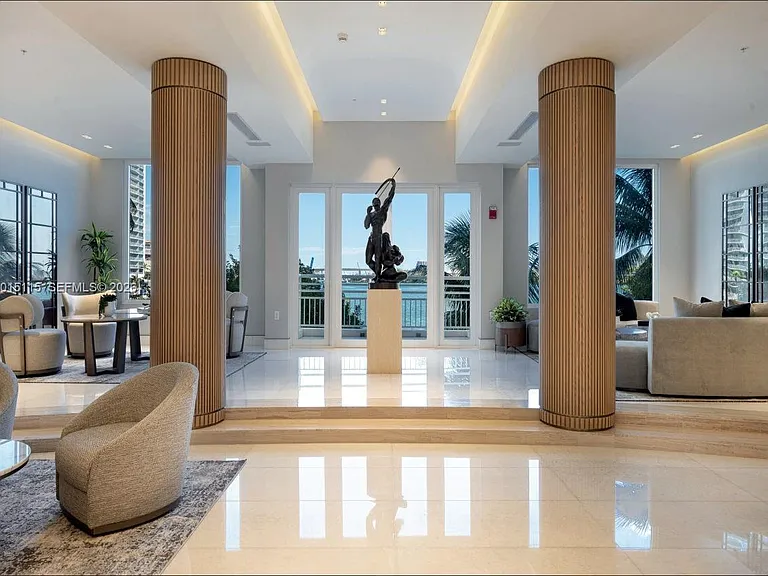 888 Brickell Key Dr #609 — Photo 39