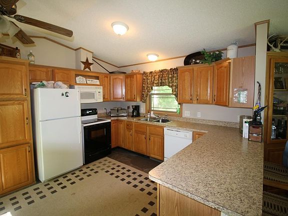 5th image of 1727 Bear St