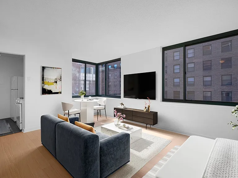 200 W 60th St #7C — Photo 1