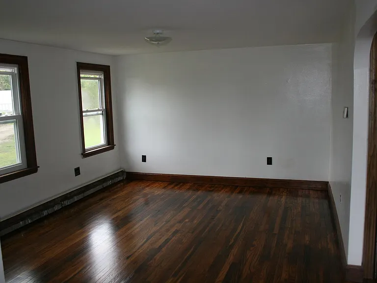 10 Chestnut St — Photo 14