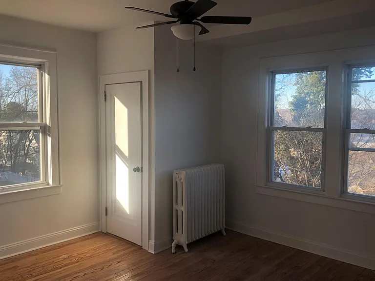 75 Fairview Ave #4 — Photo 6