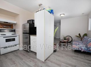 1866B Millard Ct E, Kelowna, BC V1V 1R2