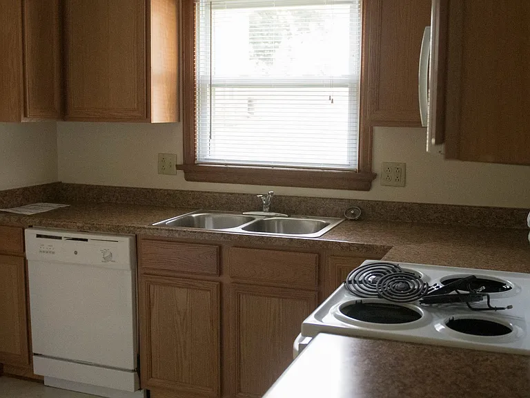 Townhomes at Pugh & Waring — Photo 7