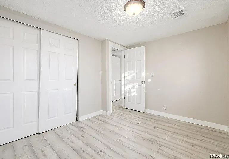 18296 E Layton Pl — Photo 13