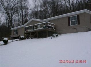 410 Crooks School Rd, Clinton, PA 15026