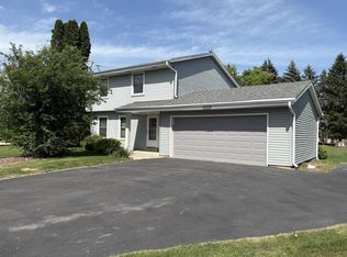 8123 Waverly Ct, Wind Lake, WI 53185