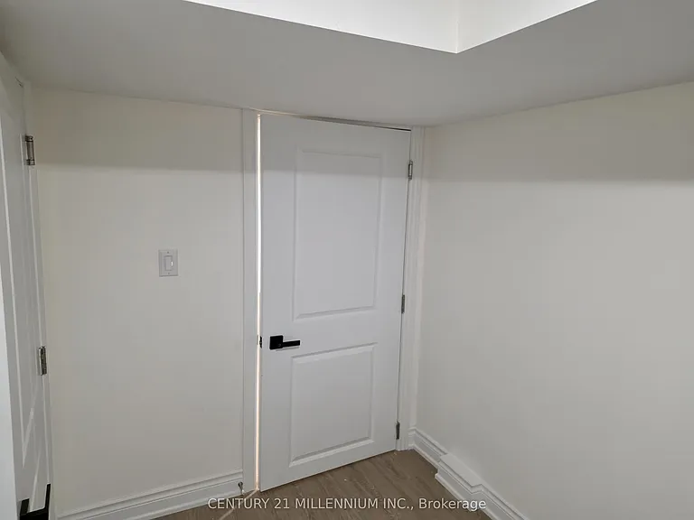32 Stewart Ave #BASEMENT — Photo 5