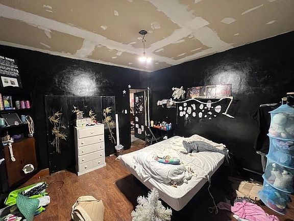 5th image of 405 Saint Louis Ave