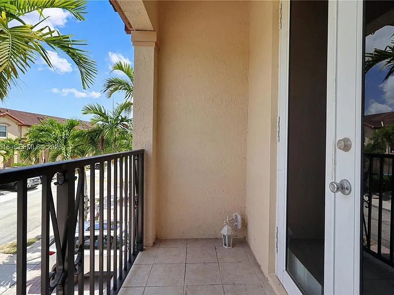 12808 SW 132nd Ter — Photo 17