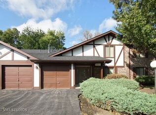 1456 N Elmhurst Rd APT 101A, Mount Prospect, IL 60056