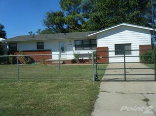 202 SW 9th St, Minco, OK 73059