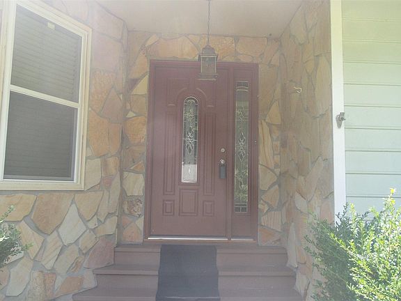 3rd image of 9215 Chickasaw Ct