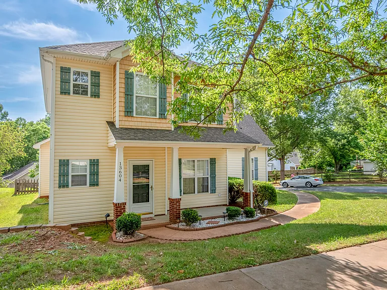 13604 Glenwyck Ln — Photo 37