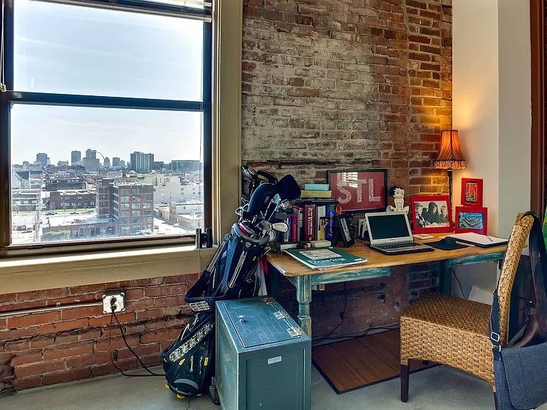 Metropolitan Artist Lofts — Photo 22