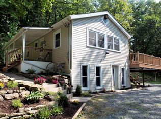 148 Ferry Rd, Sewickley, PA 15143