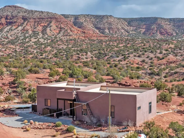 19 Cercado Ct, Jemez Pueblo, NM 87024