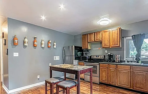 307 Reid St #2 Photo 1