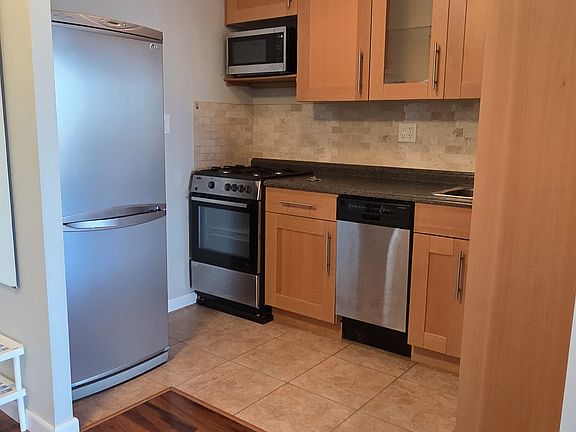 4th image of 1 Wall St APT 5C