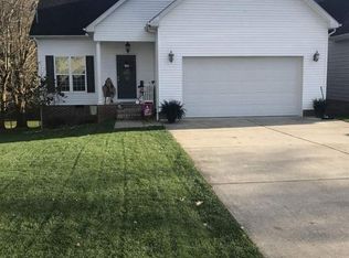 6053 Pineview Dr, Huntington, WV 25705