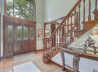 1608 Baxter Lane Cir, Chesterfield, MO 63017