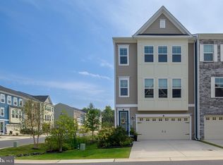 8394 Amber Beacon Cir, Millersville, MD