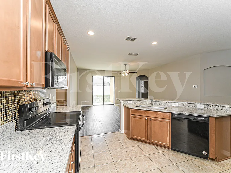 3086 Pointe Place Ave — Photo 7