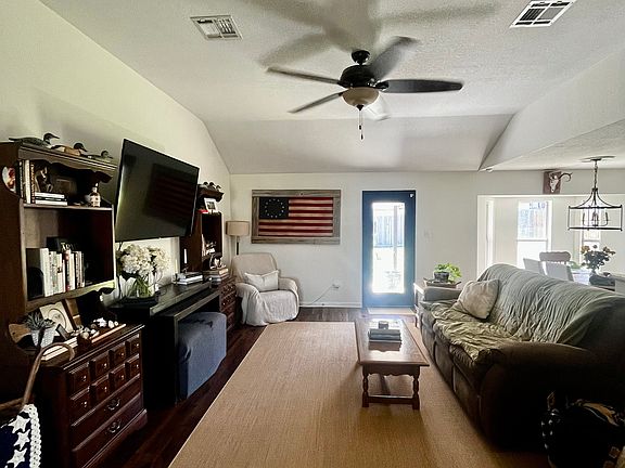 4th image of 4110 Embers Dr