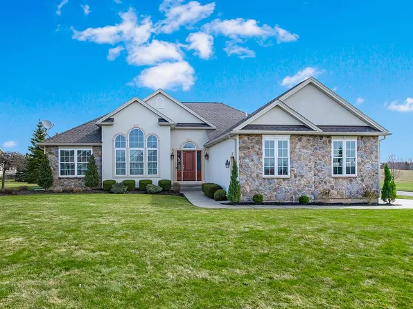 6753 Gregory Ct, North Tonawanda, NY 14120