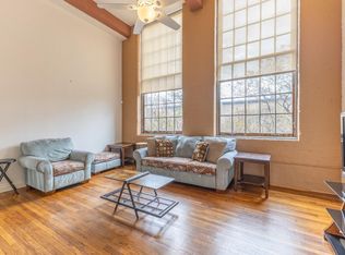 920 Poeyfarre St APT 261, New Orleans, LA 70130