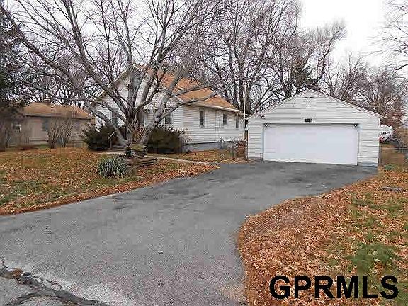 2nd image of 2818 Olive St S