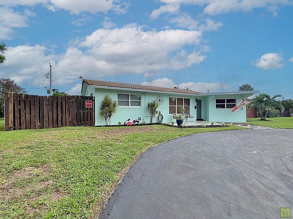 3rd image of 4261 NW 9th Court