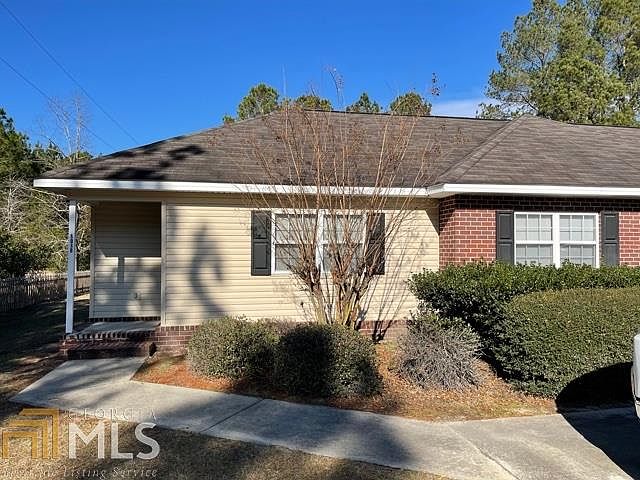 1st image of 808 Jessica Ln #B