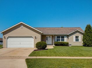 108 Mark Dr, Johnson Creek, WI 53038