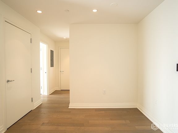 5th image of 460 W 42nd St APT 51G