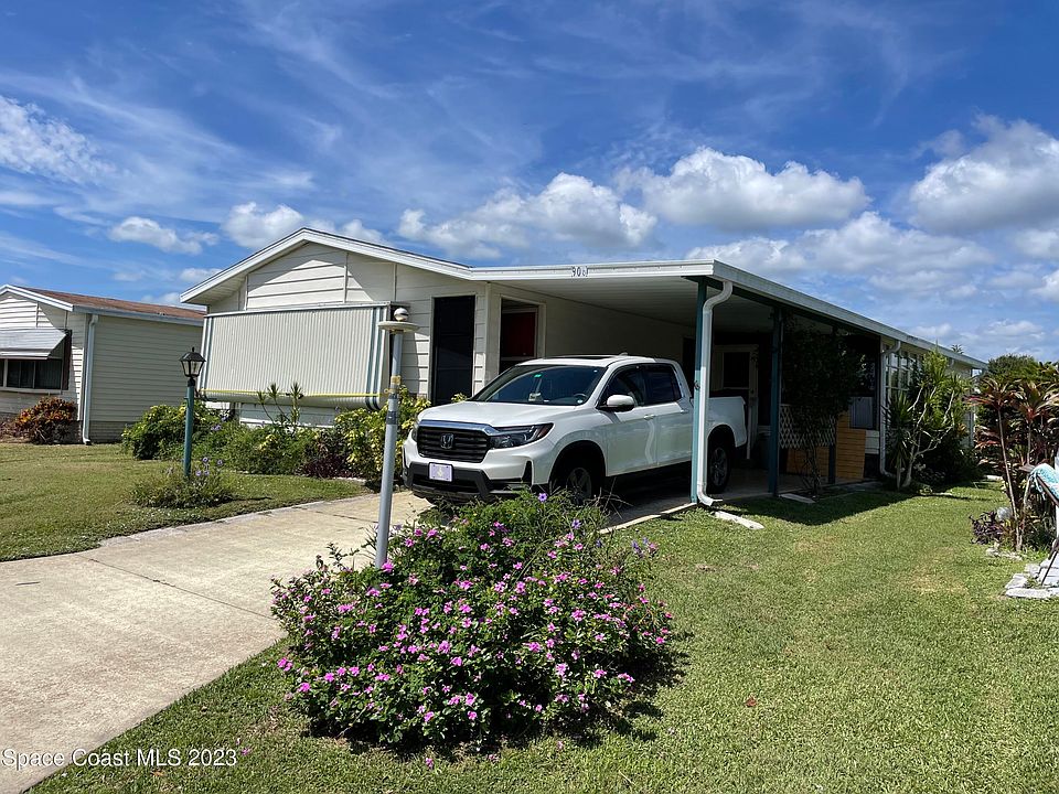 1st image of 906 Oleander Cir