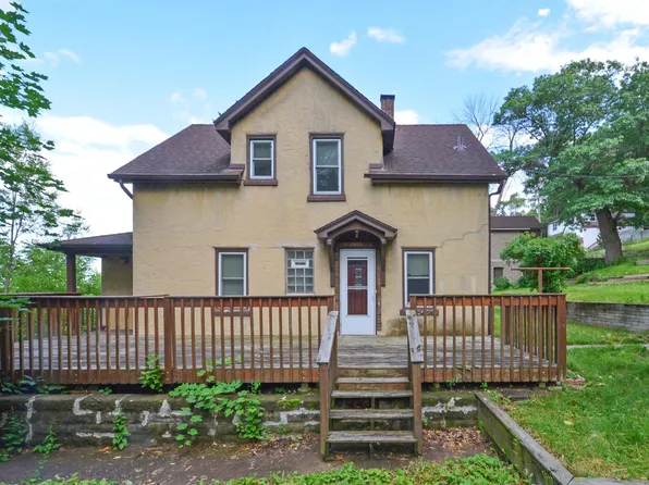 633 Concord St N, South Saint Paul, MN 55075