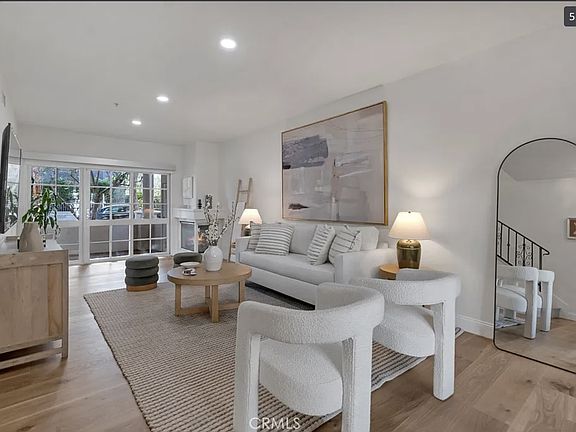5th image of 851 N San Vicente Blvd APT 128