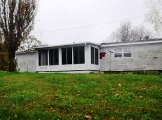 110 W 4th St, Huntingburg, IN 47542
