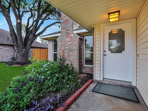 3rd image of 6630 Liberty Valley Dr