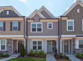 325 Old Grove Ln, Apex, NC 27502