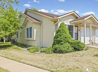 729 Clark St APT 18, Tecumseh, MI 49286