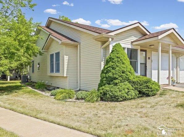 729 Clark St APT 18, Tecumseh, MI 49286