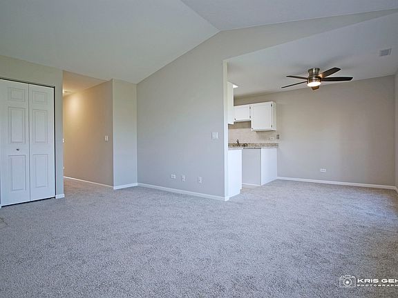 4th image of 295 Crestview Dr Unit C