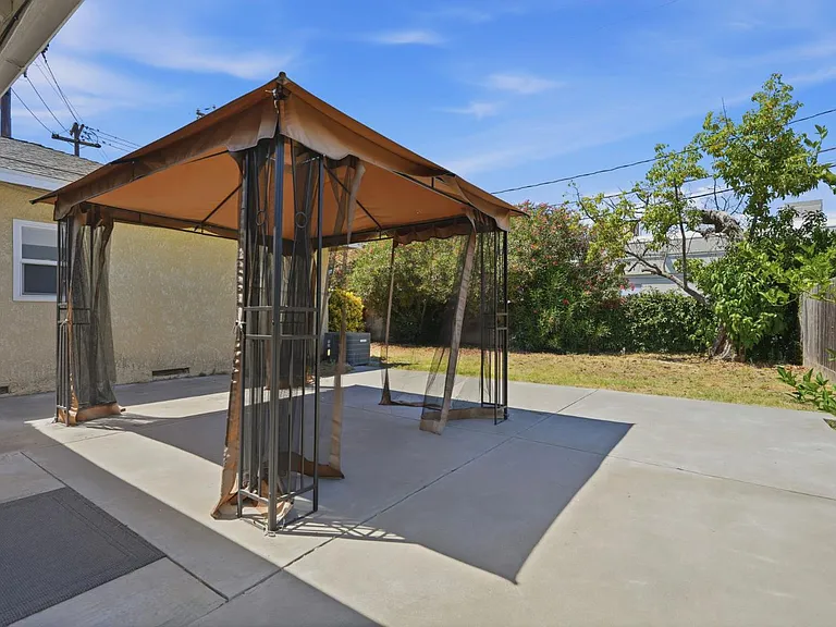 2519 E Buckingham Way — Photo 22